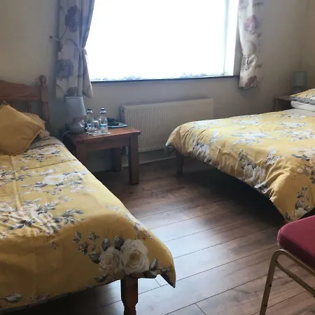 Hillview Bed and breakfast 3*