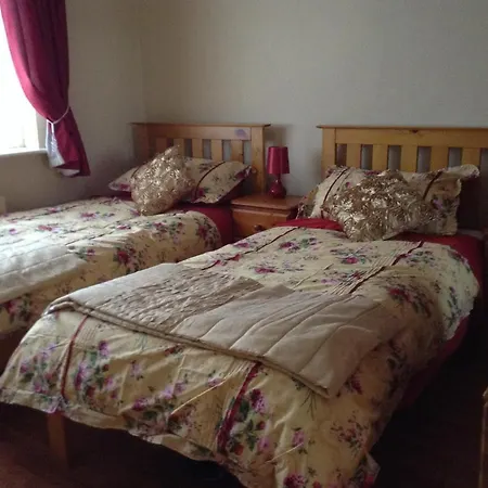 Hillview Bed and breakfast 3*